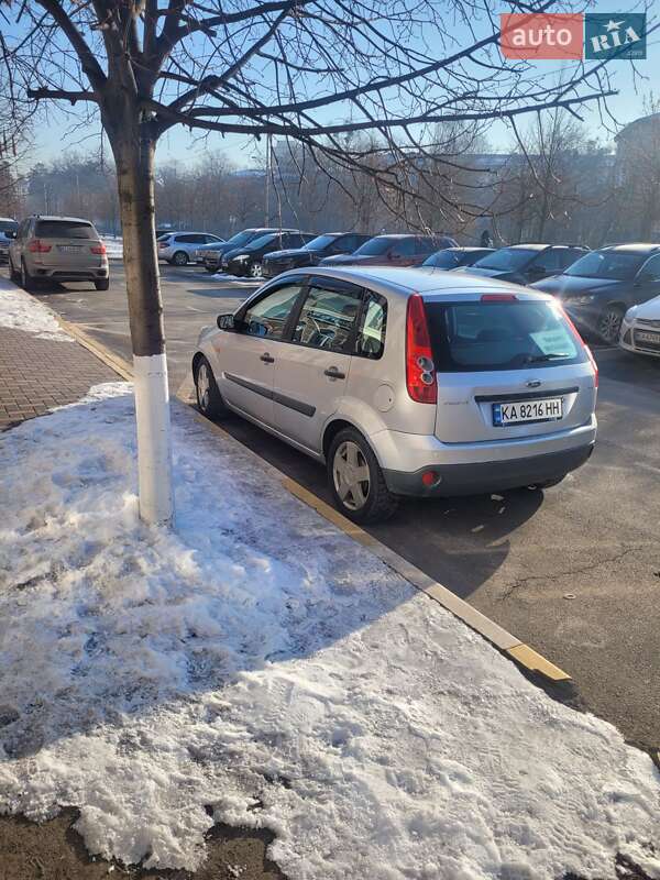 Хетчбек Ford Fiesta 2008 в Бучі