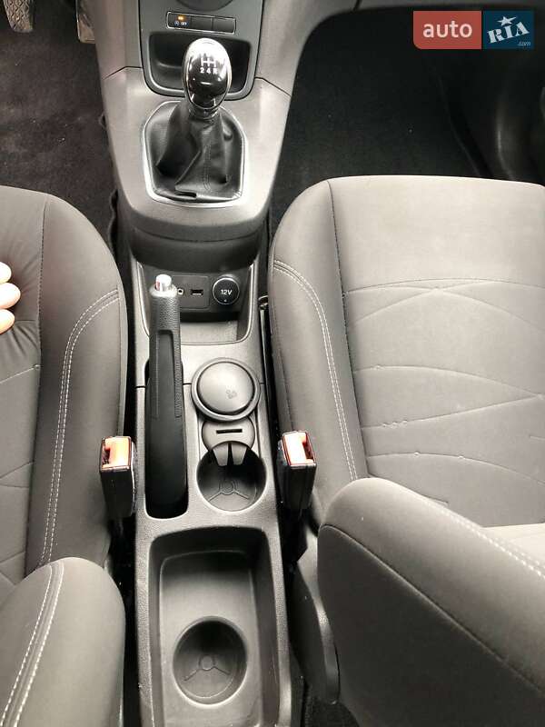 Хэтчбек Ford Fiesta 2013 в Ковеле