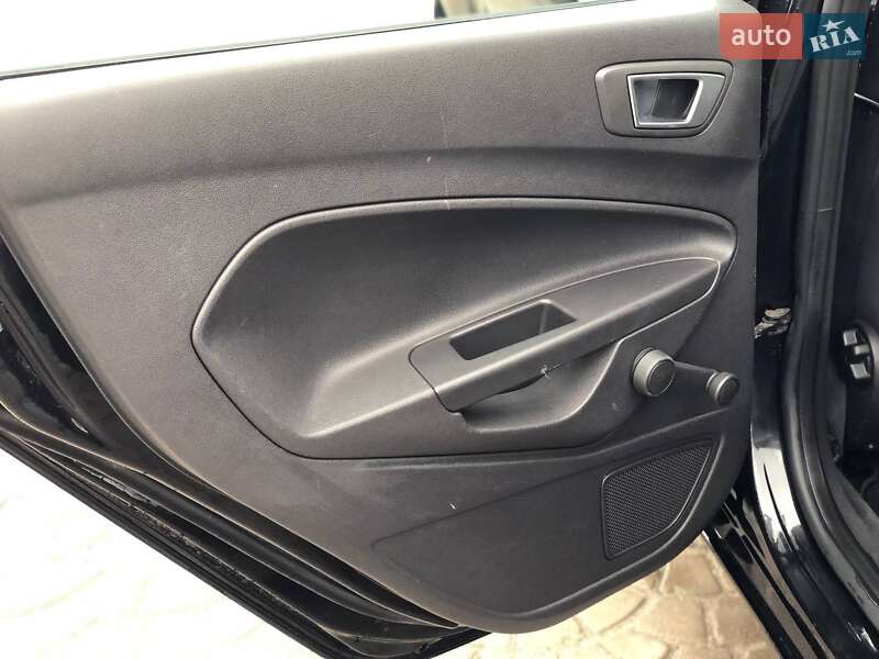 Хэтчбек Ford Fiesta 2013 в Ковеле