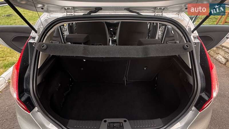 Хэтчбек Ford Fiesta 2013 в Гоще