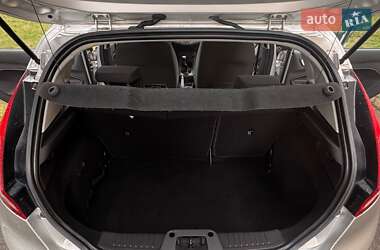 Хэтчбек Ford Fiesta 2013 в 