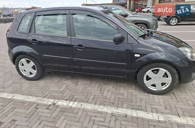 Хэтчбек Ford Fiesta 2008 в 