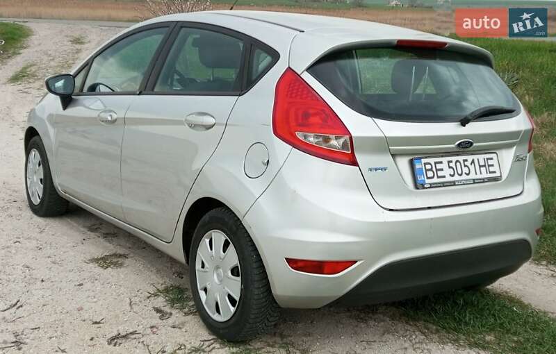 Хетчбек Ford Fiesta 2012 в Миколаєві