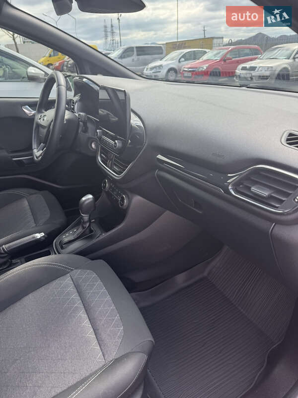 Хетчбек Ford Fiesta 2020 в Хусті