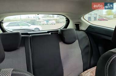 Хэтчбек Ford Fiesta 2011 в 