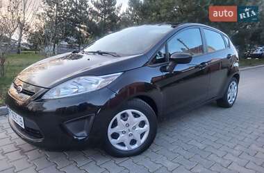 Хэтчбек Ford Fiesta 2013 в 