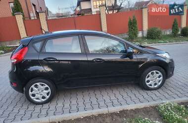 Хэтчбек Ford Fiesta 2013 в 