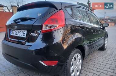 Хэтчбек Ford Fiesta 2013 в 