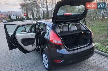 Хэтчбек Ford Fiesta 2013 в 