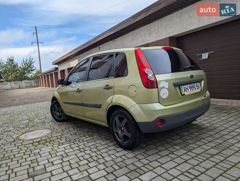 Хетчбек Ford Fiesta 2006 в Івано-Франківську