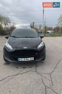 Хетчбек Ford Fiesta 2013 в 