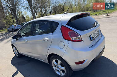 Седан Ford Fiesta 2013 в 