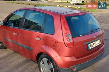 Хэтчбек Ford Fiesta 2006 в 
