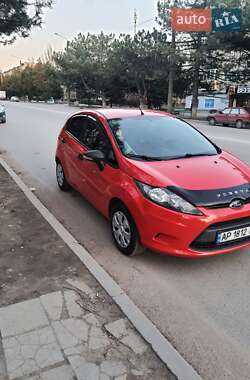 Хэтчбек Ford Fiesta 2012 в 