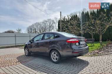 Седан Ford Fiesta 2017 в 