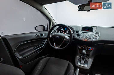 Хетчбек Ford Fiesta 2017 в 
