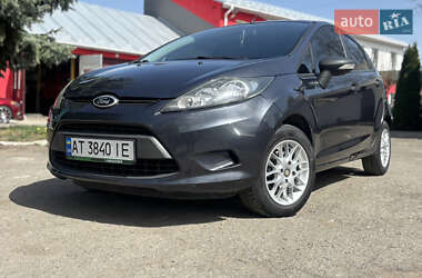Хэтчбек Ford Fiesta 2009 в 