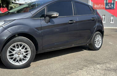 Хэтчбек Ford Fiesta 2009 в 