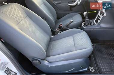 Хэтчбек Ford Fiesta 2011 в 