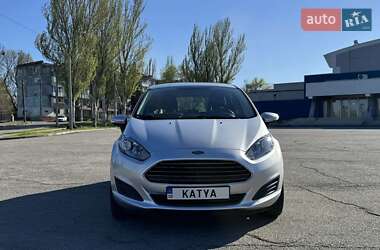 Хэтчбек Ford Fiesta 2014 в 
