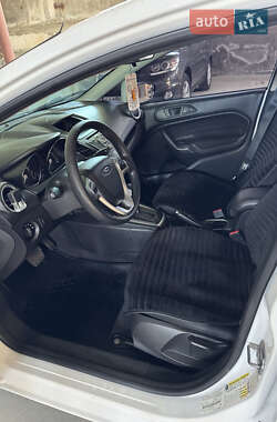 Хэтчбек Ford Fiesta 2018 в 
