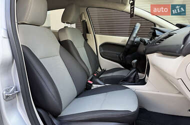 Седан Ford Fiesta 2012 в 