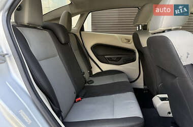 Седан Ford Fiesta 2012 в 