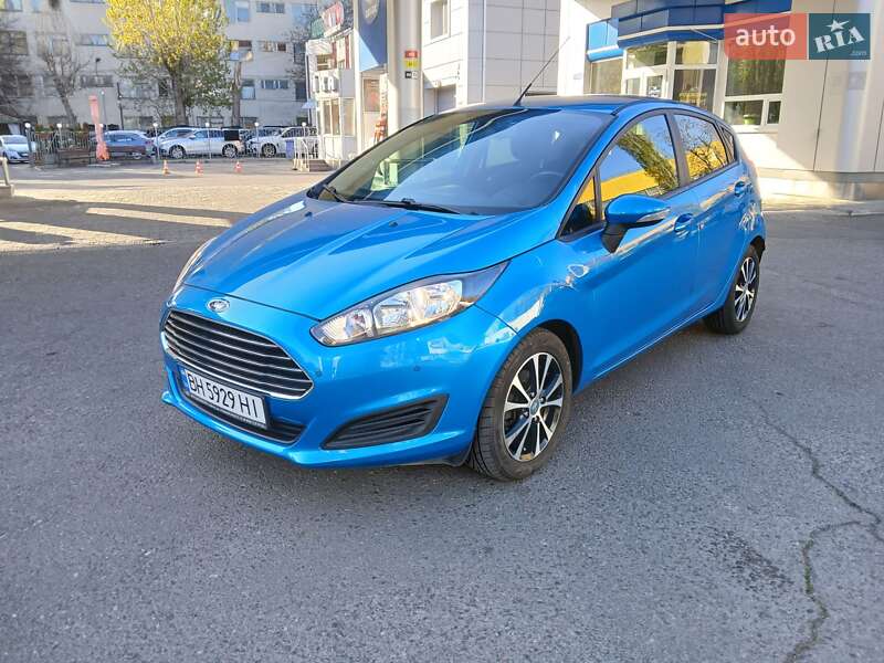 Хэтчбек Ford Fiesta 2014 в 
