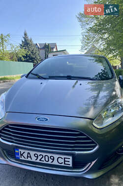 Седан Ford Fiesta 2013 в 