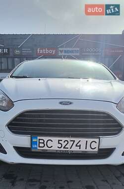Хэтчбек Ford Fiesta 2015 в 