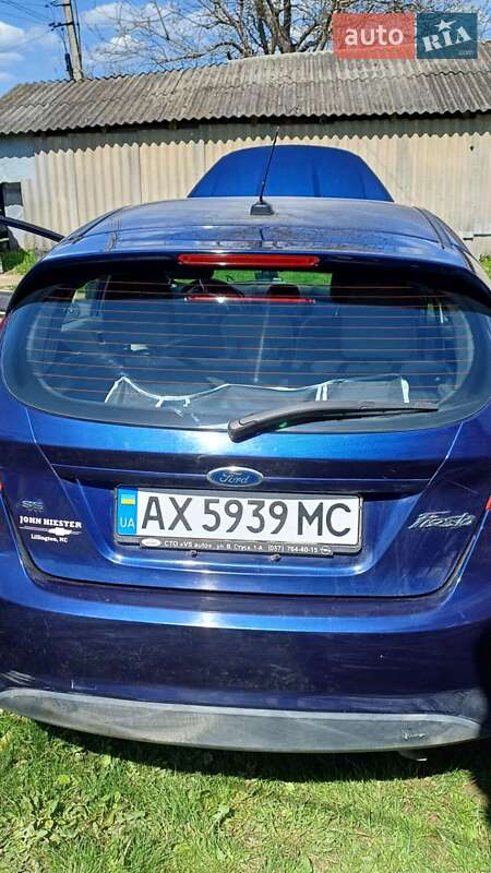 Хэтчбек Ford Fiesta 2015 в Черновцах фото 2 Хэтчбек Ford Fiesta 2015 в Черновцах
