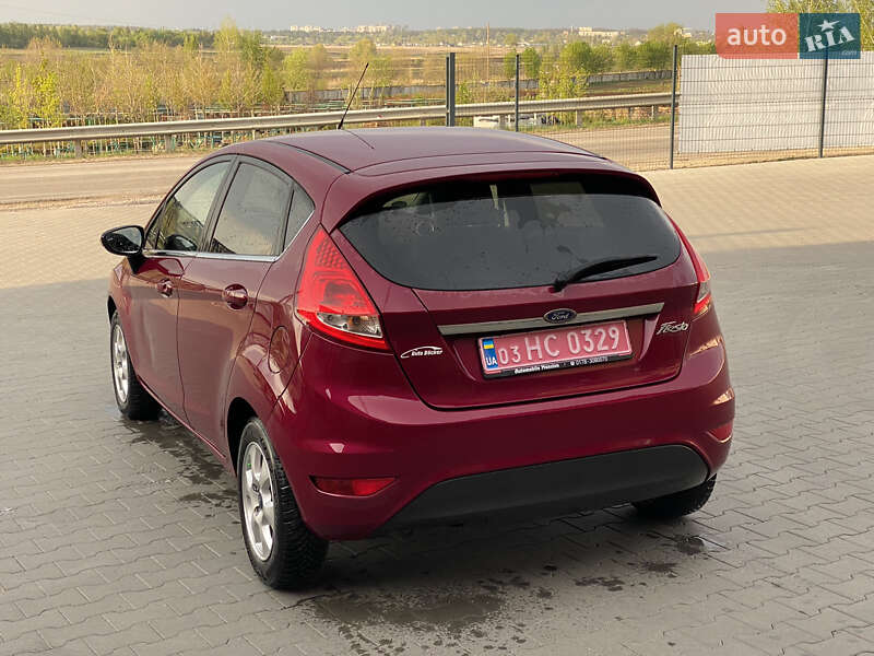 Хэтчбек Ford Fiesta 2009 в Ирпене