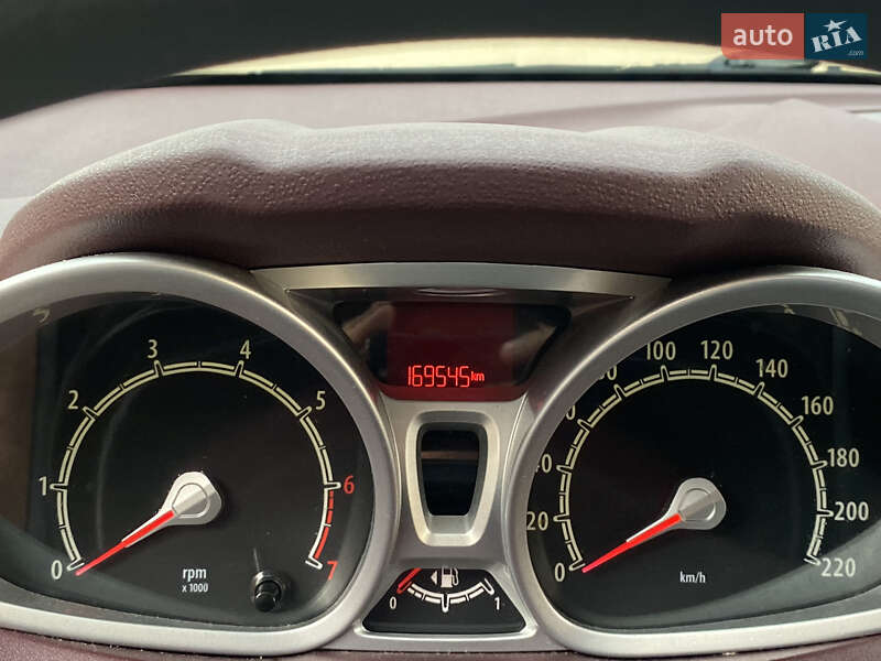 Хэтчбек Ford Fiesta 2009 в Ирпене