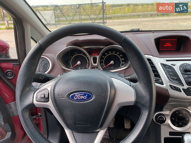 Хэтчбек Ford Fiesta 2009 в Ирпене