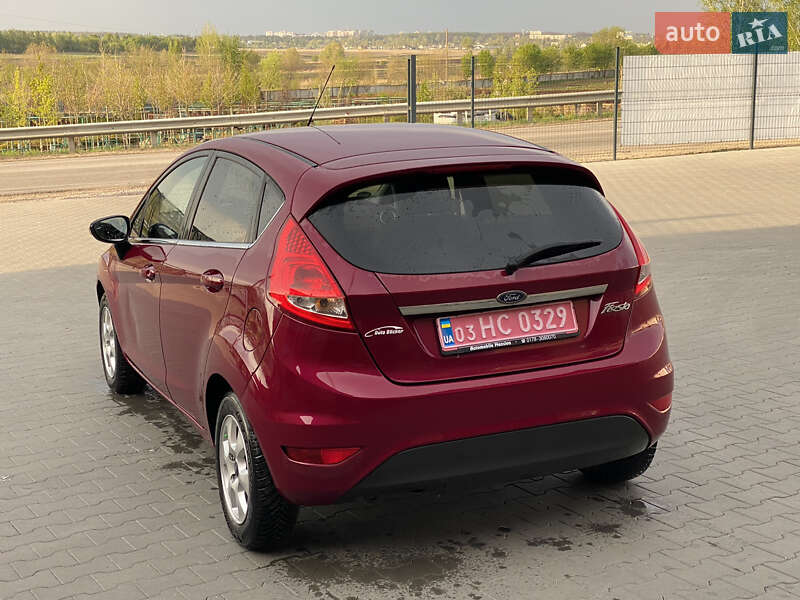 Хэтчбек Ford Fiesta 2009 в Ирпене