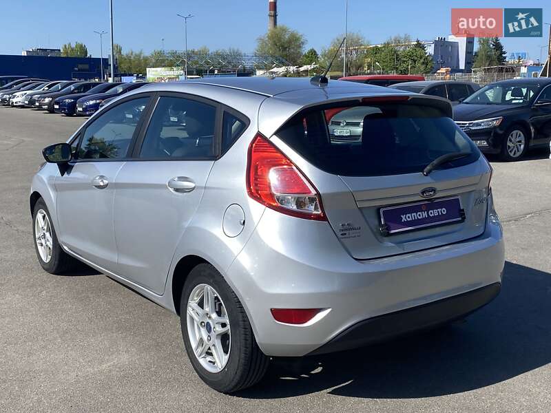 Хэтчбек Ford Fiesta 2018 в Днепре