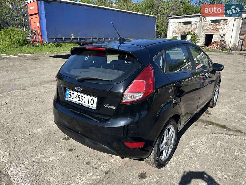 Хэтчбек Ford Fiesta 2017 в Стрые
