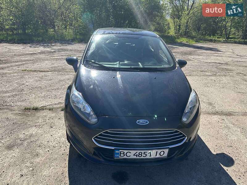 Хэтчбек Ford Fiesta 2017 в Стрые