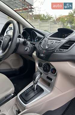 Хэтчбек Ford Fiesta 2019 в 