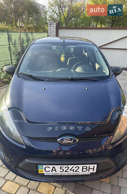Хэтчбек Ford Fiesta 2012 в Смеле