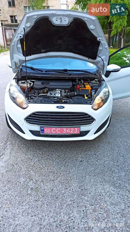 Хетчбек Ford Fiesta 2016 в Броварах