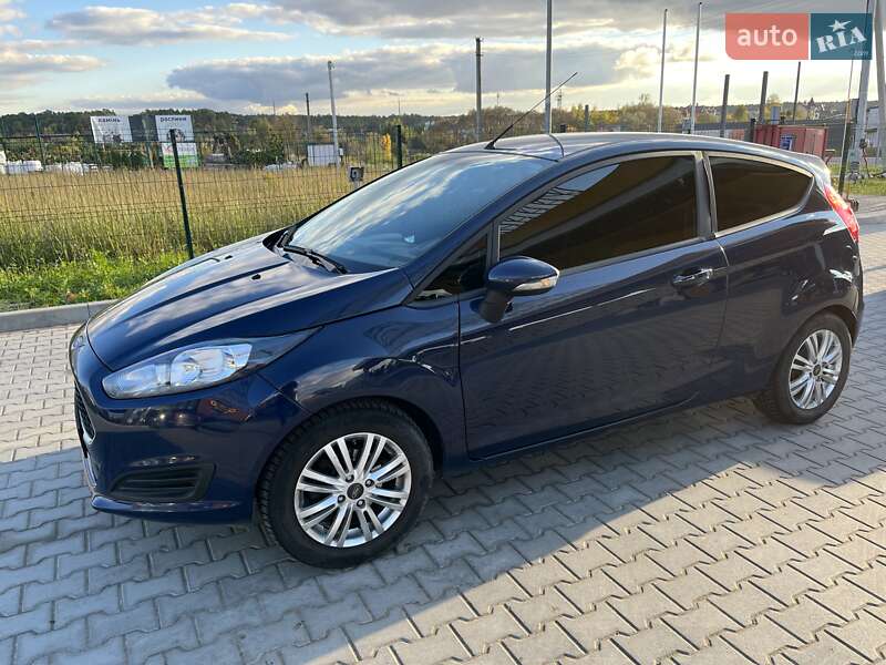 Хэтчбек Ford Fiesta 2014 в Львове