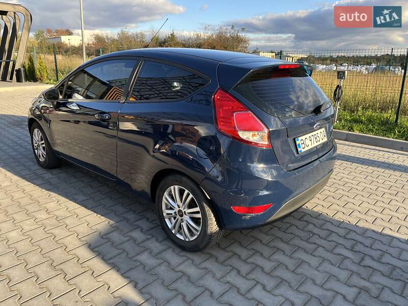 Хэтчбек Ford Fiesta 2014 в Львове
