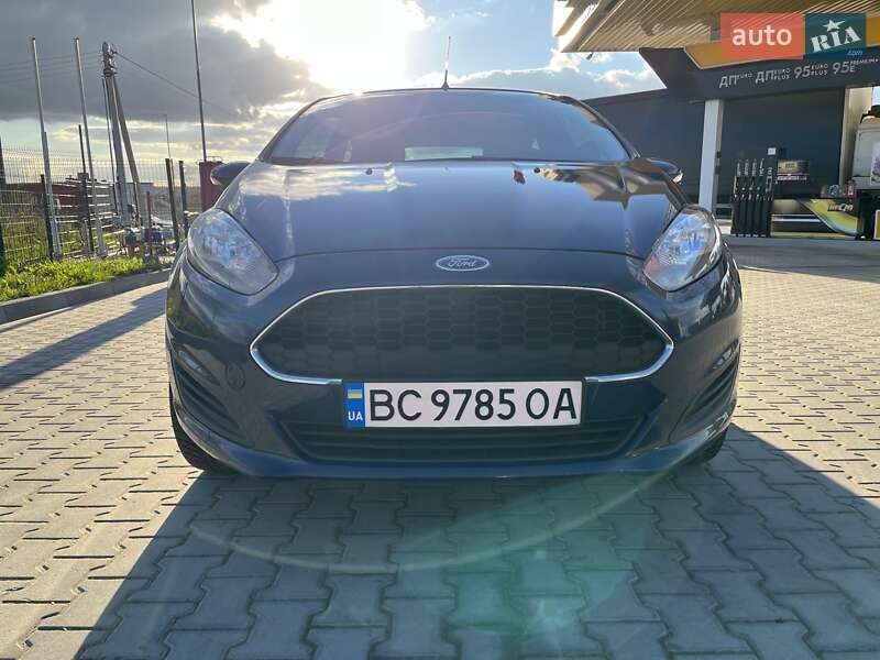 Хетчбек Ford Fiesta 2014 в 