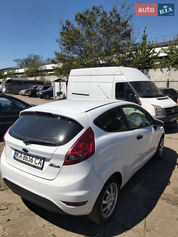 Хэтчбек Ford Fiesta 2009 в Киеве