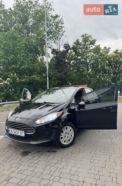 Седан Ford Fiesta 2014 в Киеве