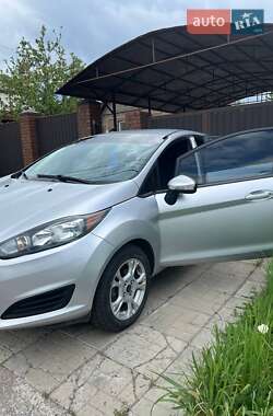 Седан Ford Fiesta 2014 в Дніпрі