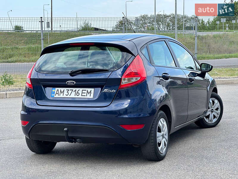 Хетчбек Ford Fiesta 2011 в Дніпрі