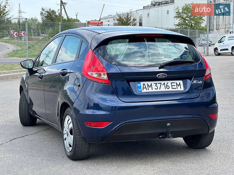 Хэтчбек Ford Fiesta 2011 в Днепре