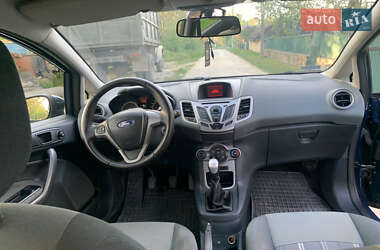 Хэтчбек Ford Fiesta 2009 в 